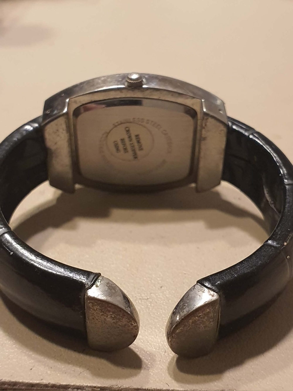 🦋10/$20🦋 Novelle Silver/White/Black Women's Cuff Watch - Picture 3 of 4